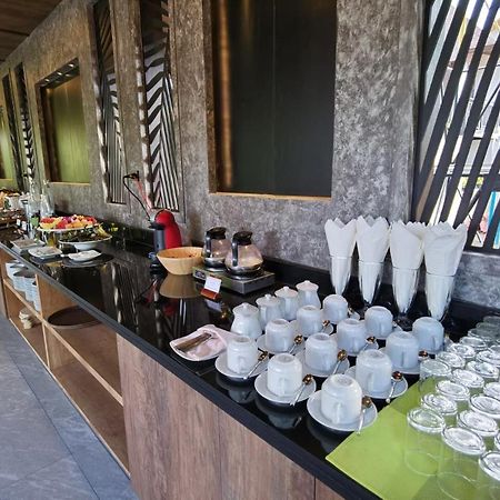 The Cliff Elegance Resort Ao Nang Bagian luar foto